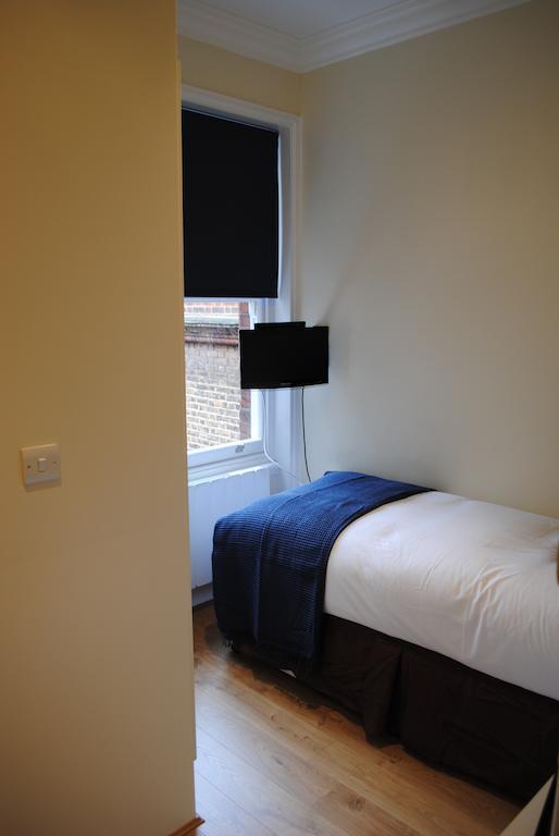 Astons Apartments Londen Kamer foto